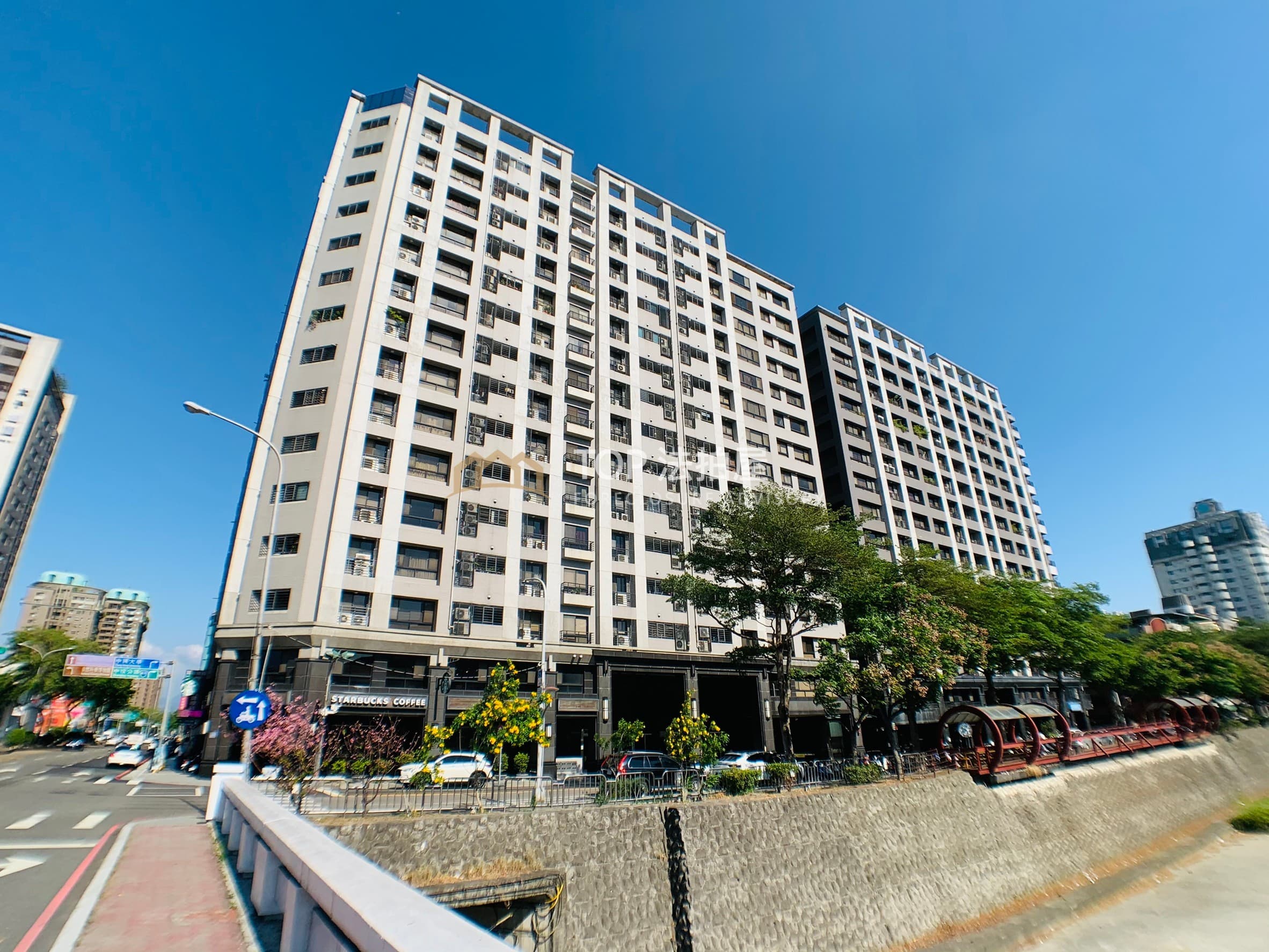 台中市西區大忠南街78號九樓之二｜勝美術二期登峰區｜高樓層三房車位｜第 1 張｜TOP法拍屋