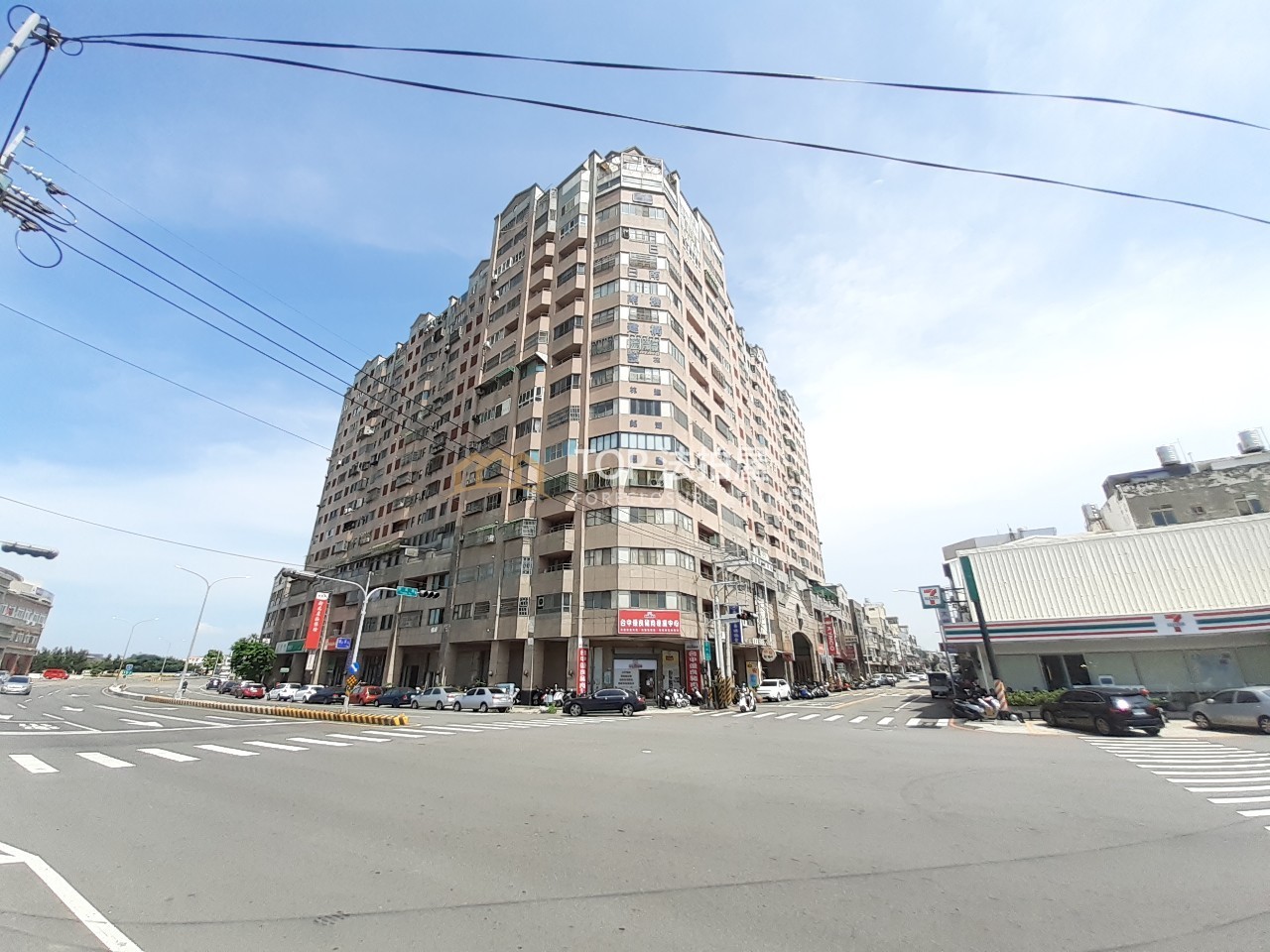 台中市大甲區經國路774號｜大甲花園城｜臨路三樓樓店｜第 1 張｜TOP法拍屋