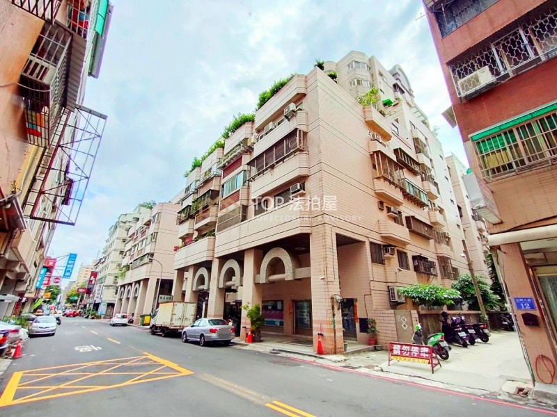 台中市北區忠明八街20號10樓｜國泰明園大廈｜四房樓中樓雙平車｜第 1 張｜TOP法拍屋