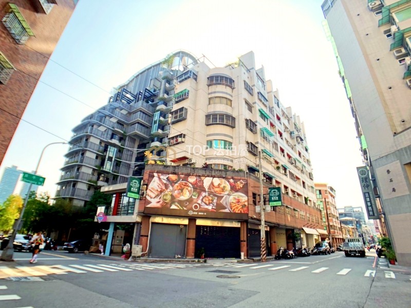 台中市西區昇平街43號4樓之4｜審計新村｜邊間電梯三房｜第 1 張｜TOP法拍屋
