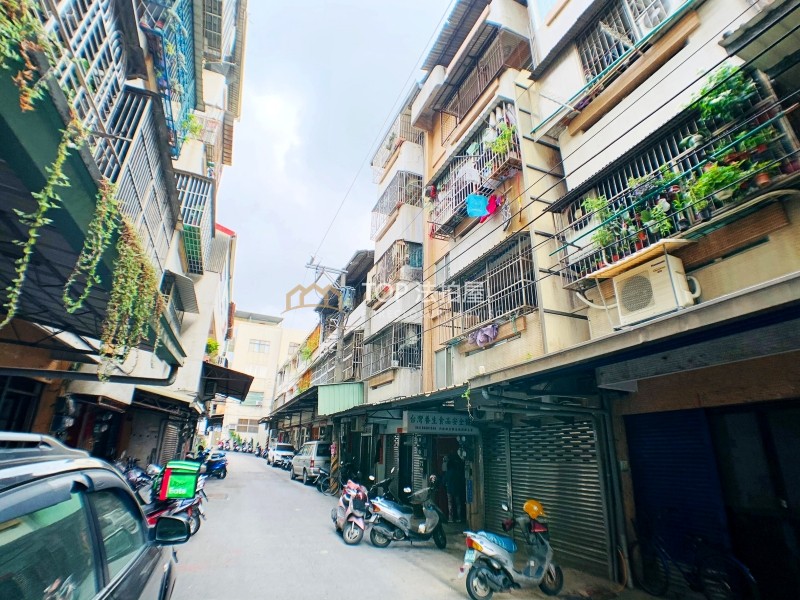 台中市沙鹿區四平街42巷12之1號｜零公設公寓二樓｜第 1 張｜TOP法拍屋