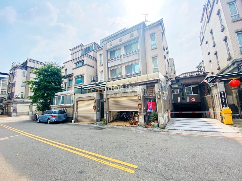 台中市南區福田三街113巷26號｜千松自在｜邊間車庫別墅｜第 1 張｜TOP法拍屋