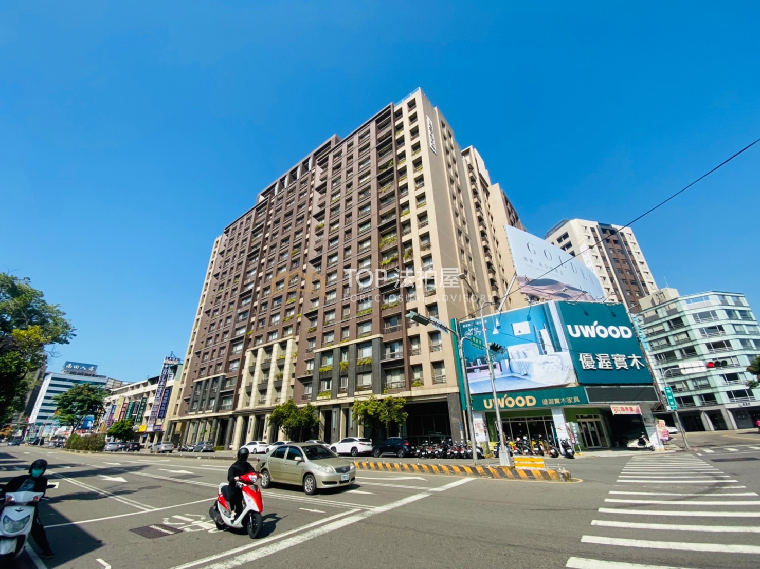 台中市南屯區五權西路二段8號7樓之7｜惠宇清寬｜五期四房雙平車｜第 1 張｜TOP法拍屋