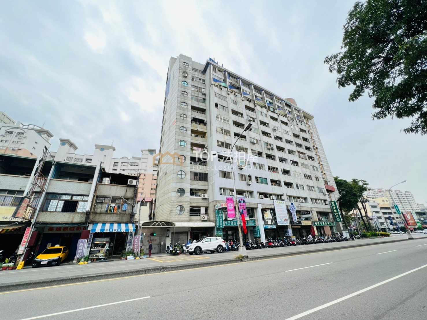 台中市南區復興路二段34號9樓之20｜假日半島｜視野電梯大套房｜第 1 張｜TOP法拍屋
