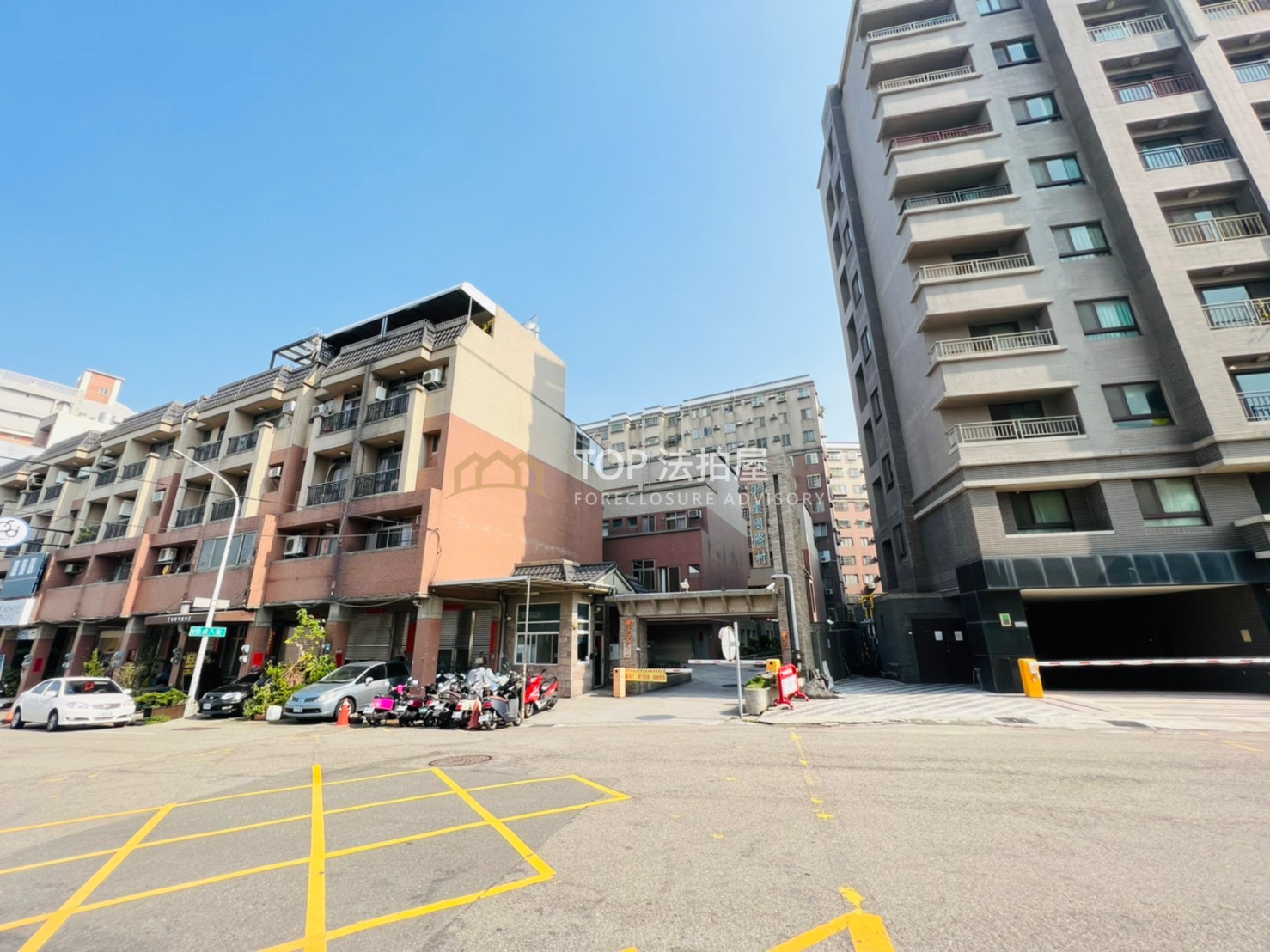 台中市沙鹿區保寧路22巷28號10樓｜御璽國際村｜高樓層三房車位｜第 1 張｜TOP法拍屋