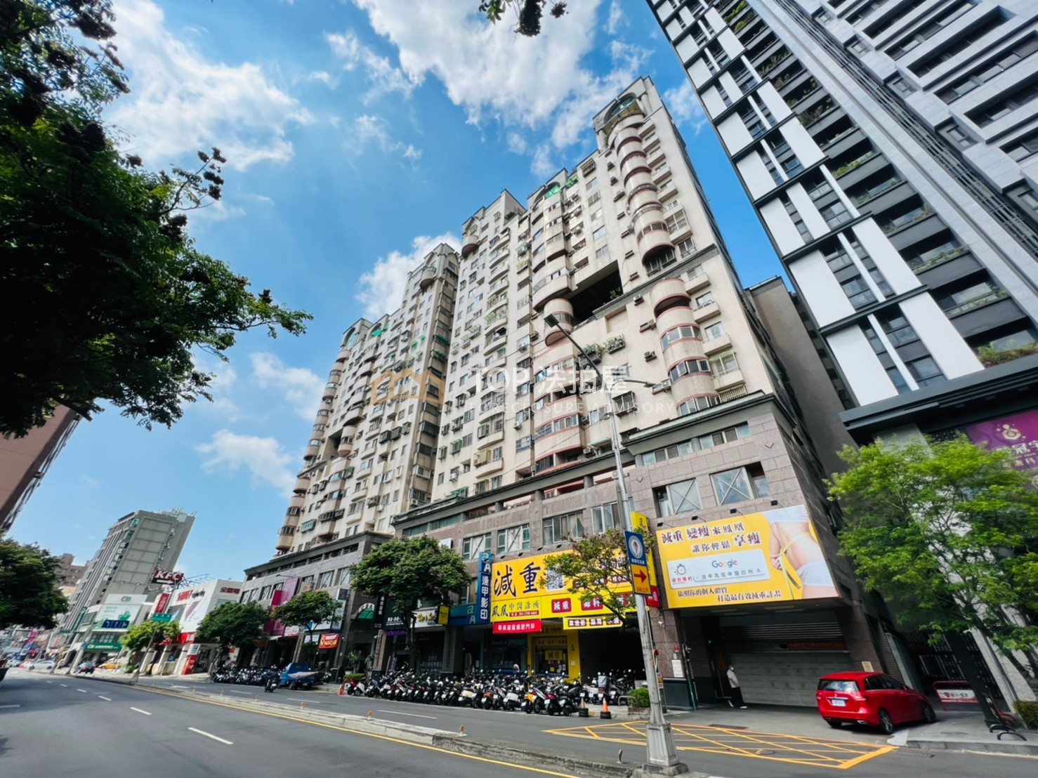台中市西屯區青海路二段242號三樓之10｜美村非凡家｜三房車位露台戶｜第 1 張｜TOP法拍屋