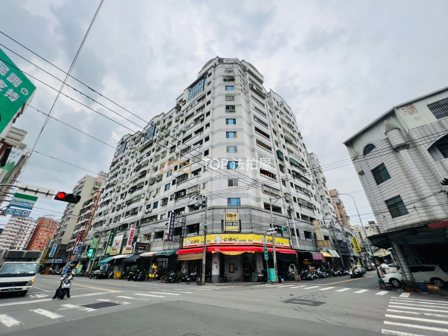 台中市南區德富路382號7樓之2｜長億南園名廈｜德富路電梯三房｜第 1 張｜TOP法拍屋