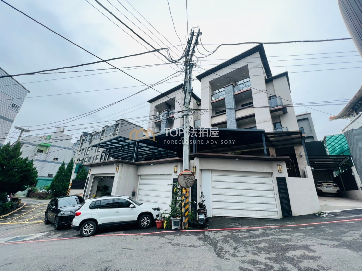 台中市豐原區南陽路綠山巷161弄18號｜豐原帝寶｜五房四車電梯別墅｜第 1 張｜TOP法拍屋