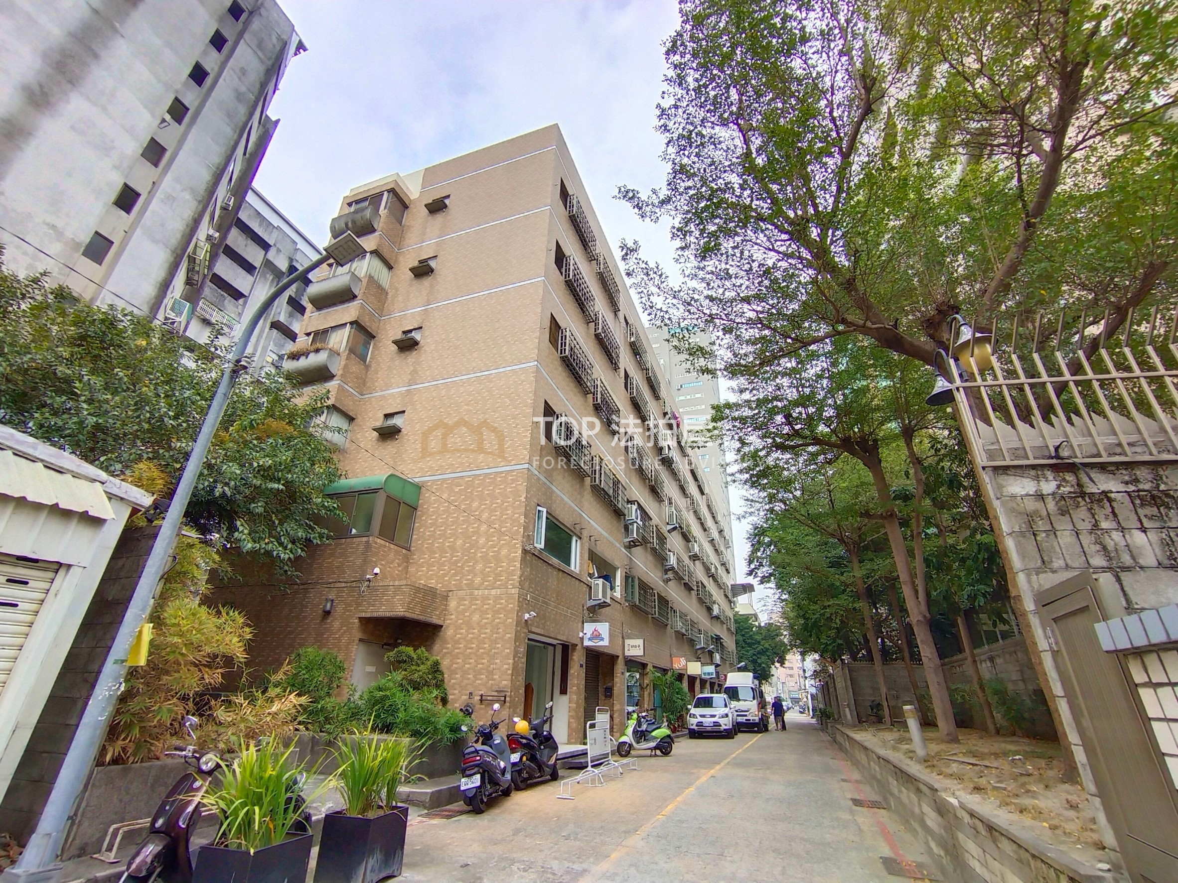 台中市西區民生路496巷9號｜裕國綠大地C區｜民生路1+2樓住店｜第 1 張｜TOP法拍屋