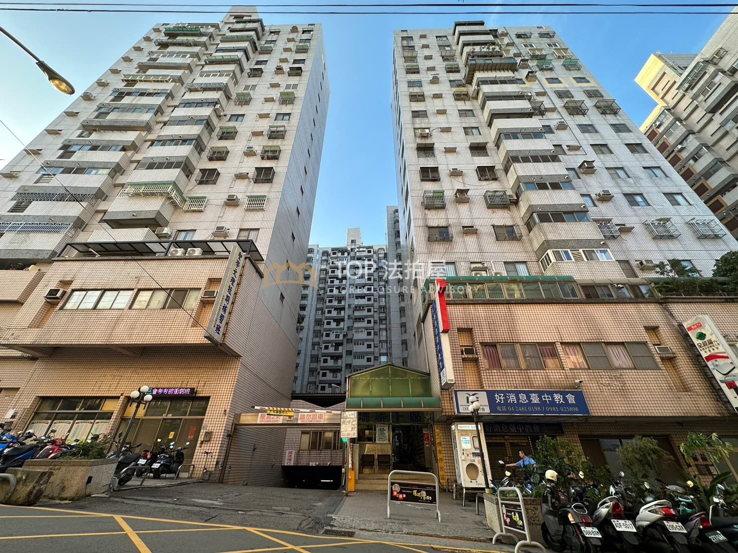 台中市西屯區福瑞街27巷16號3樓之1｜瑞聯天地F區｜三房平車露台戶｜第 1 張｜TOP法拍屋