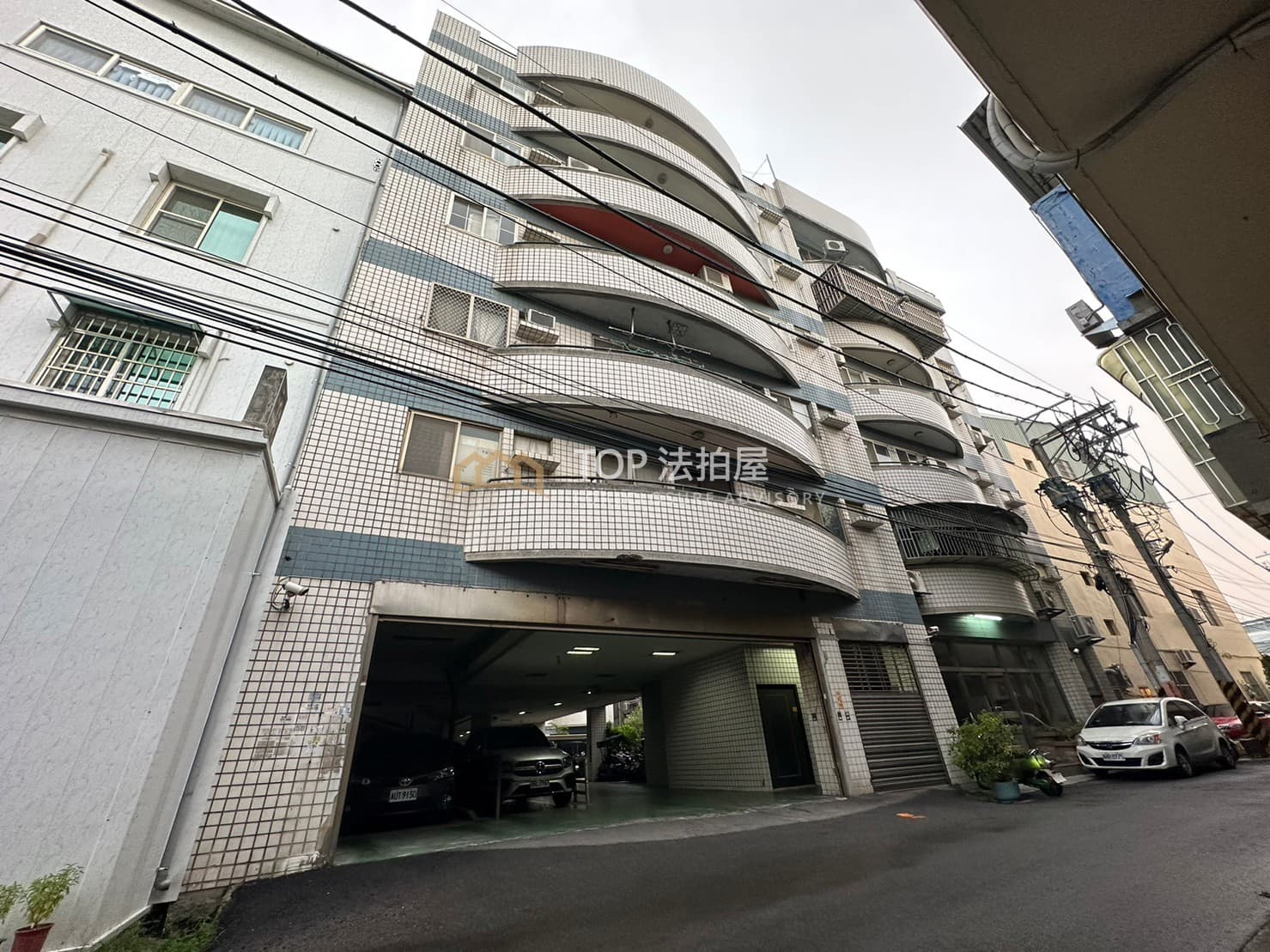 台中市烏日區振興街42之1號六樓｜成功名園｜高樓層大四房｜第 1 張｜TOP法拍屋