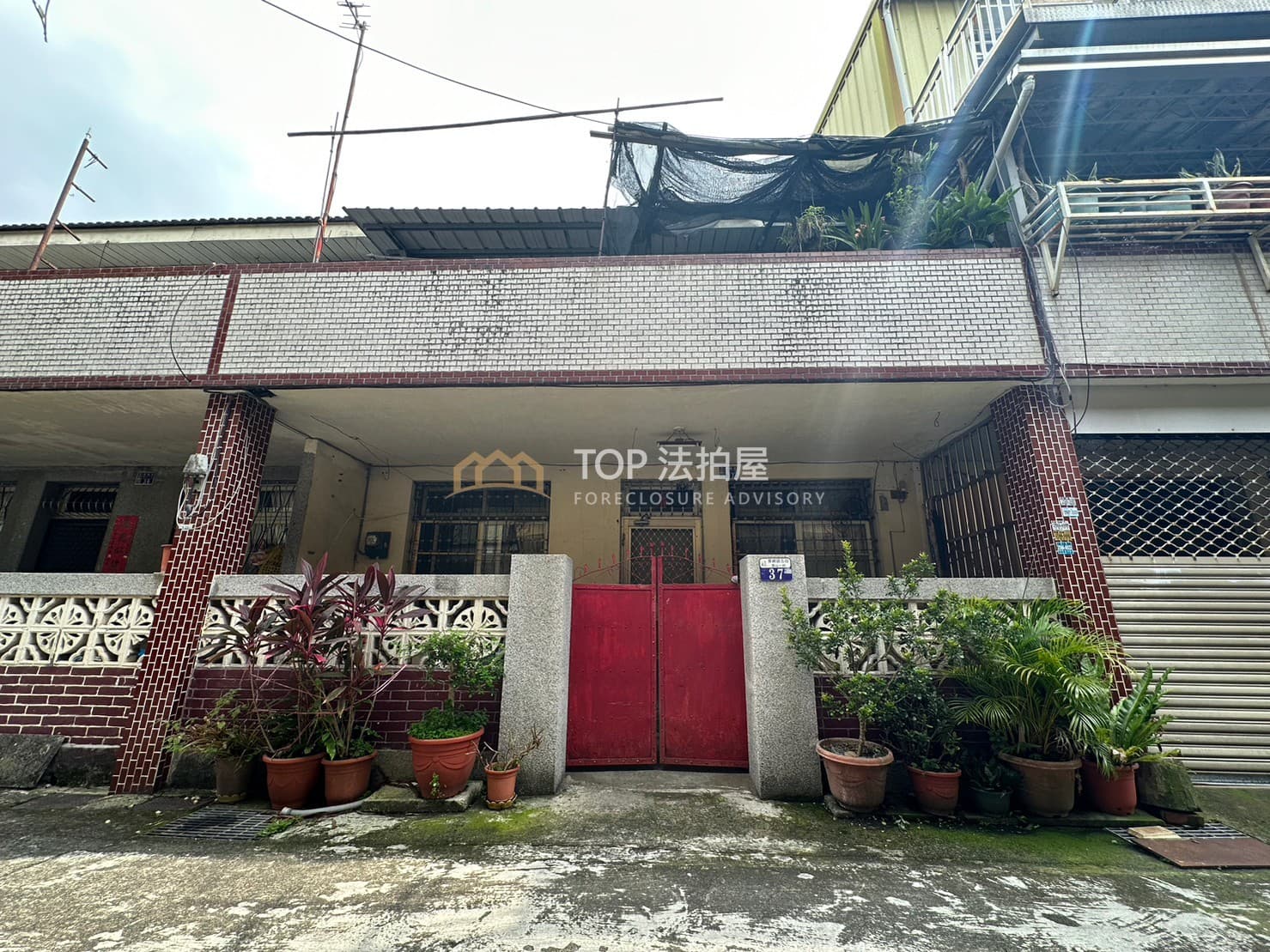 台中市東勢區東崎路五段雪山一村37號｜大面寬朝北透天｜第 1 張｜TOP法拍屋