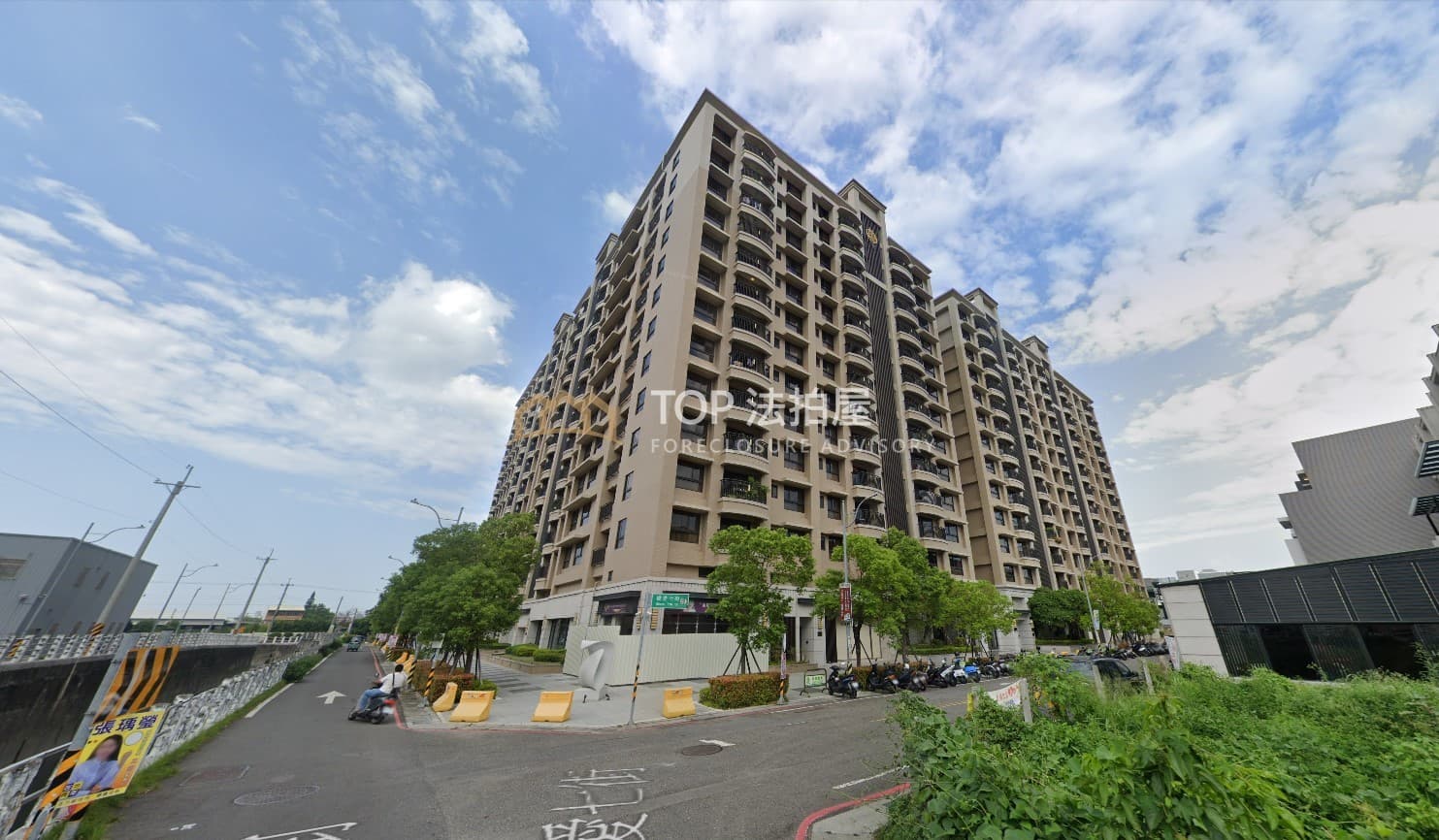 彰化縣員林市橋愛七街118號十三樓｜合陽尊峰｜高樓層四房平車｜第 1 張｜TOP法拍屋