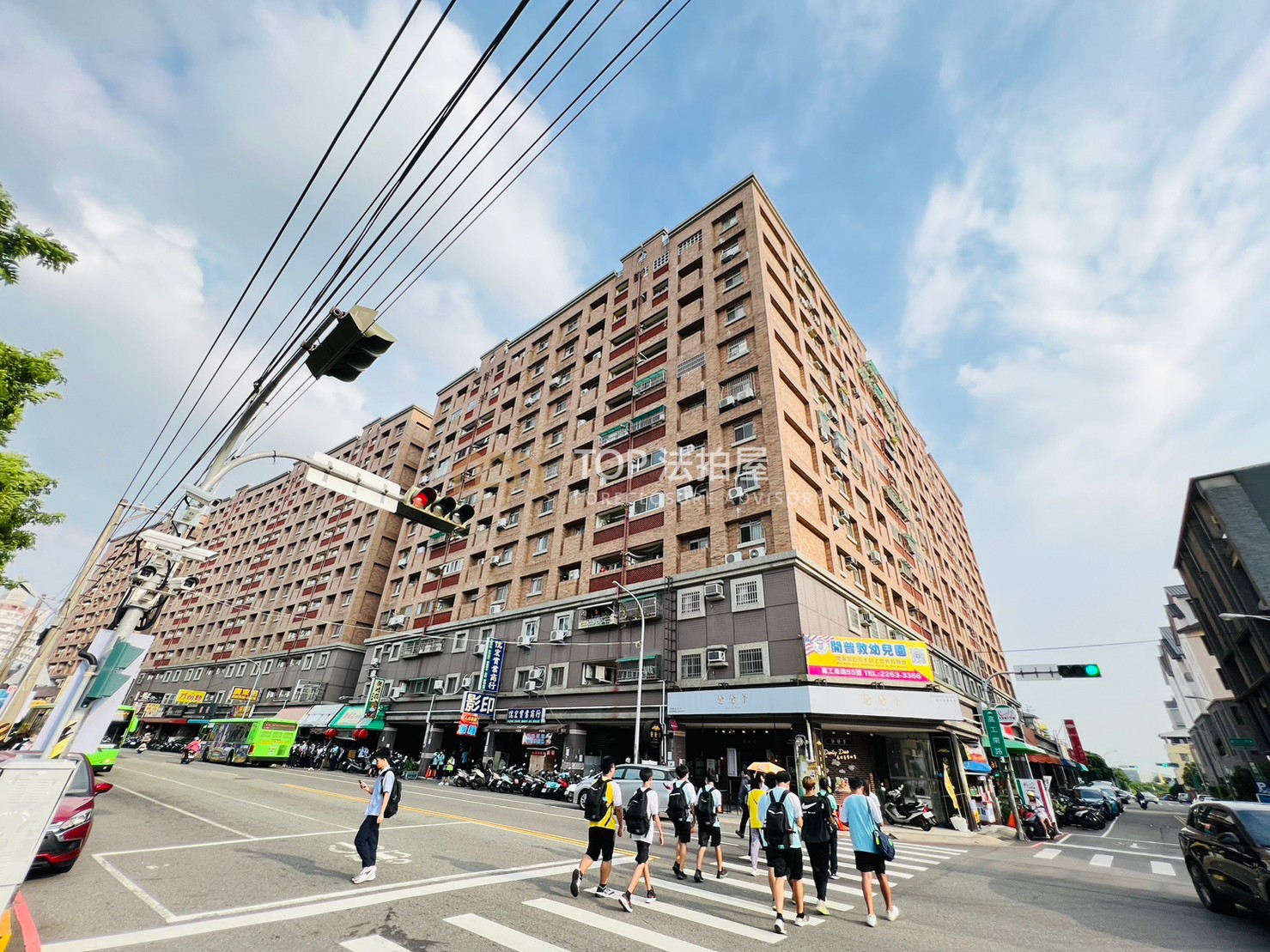 台中市南區高工路178號7樓之1｜大慶國宅｜邊間三房車位｜第 1 張｜TOP法拍屋
