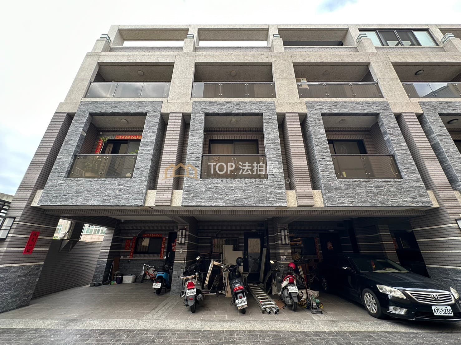 台中市梧棲區中央路二段411巷28號｜i居｜社區四樓別墅｜第 1 張｜TOP法拍屋