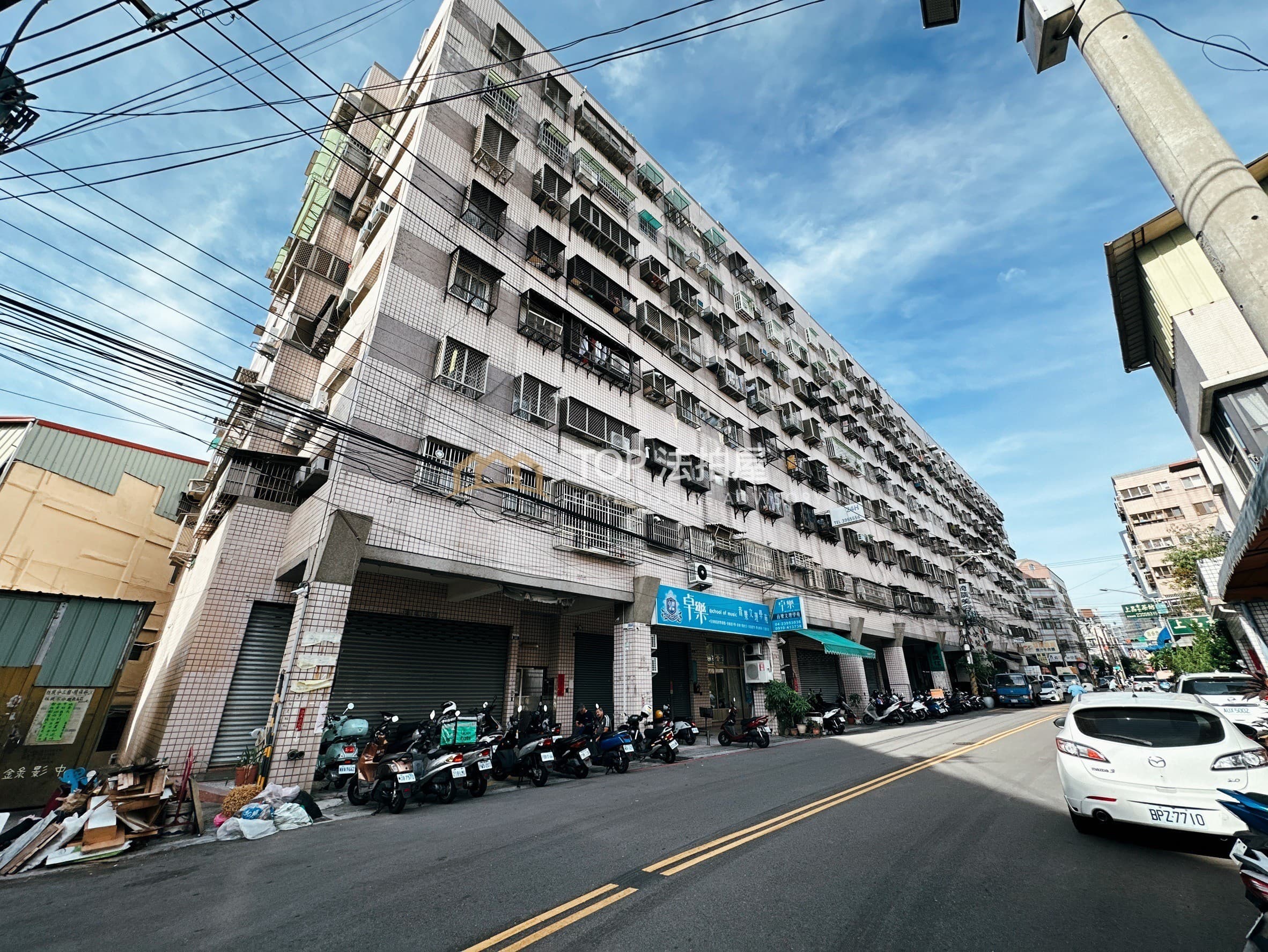 台中市太平區立德街59號四樓｜一層二戶電梯三房｜第 1 張｜TOP法拍屋