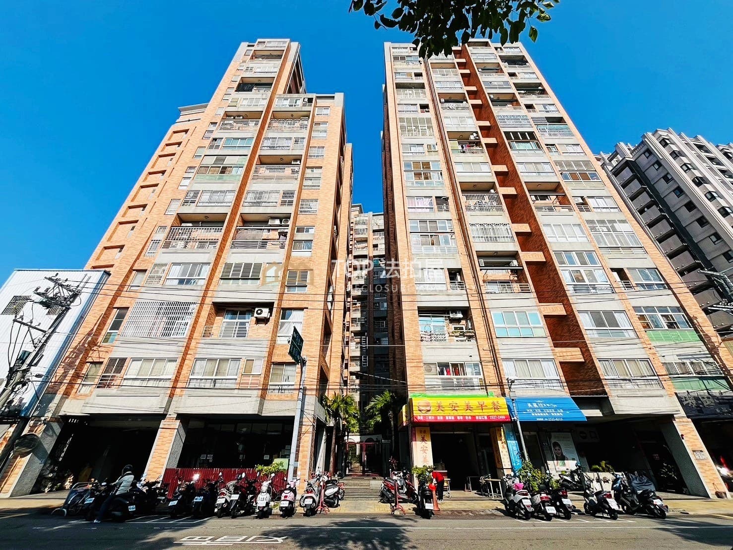 台中市豐原區安康路9號五樓之2｜大城國寶｜挑高電梯三房｜第 3 張｜TOP法拍屋
