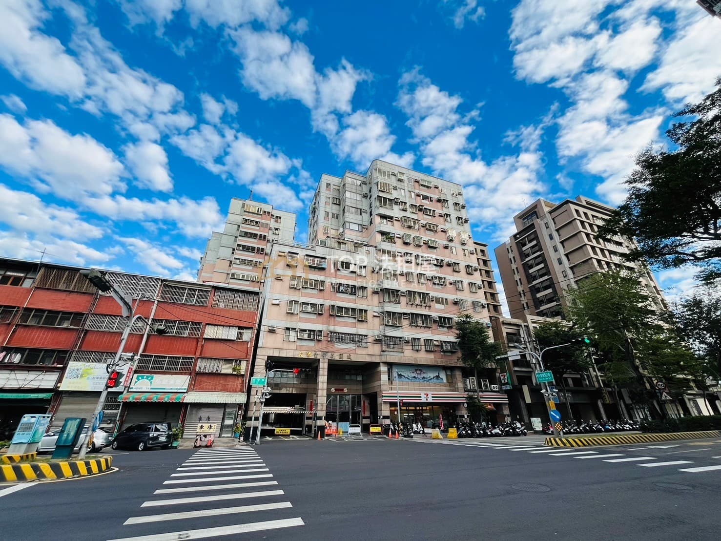 台中市大里區大智路565巷33之7號｜大智台中花園城｜高樓層電梯三房｜第 1 張｜TOP法拍屋