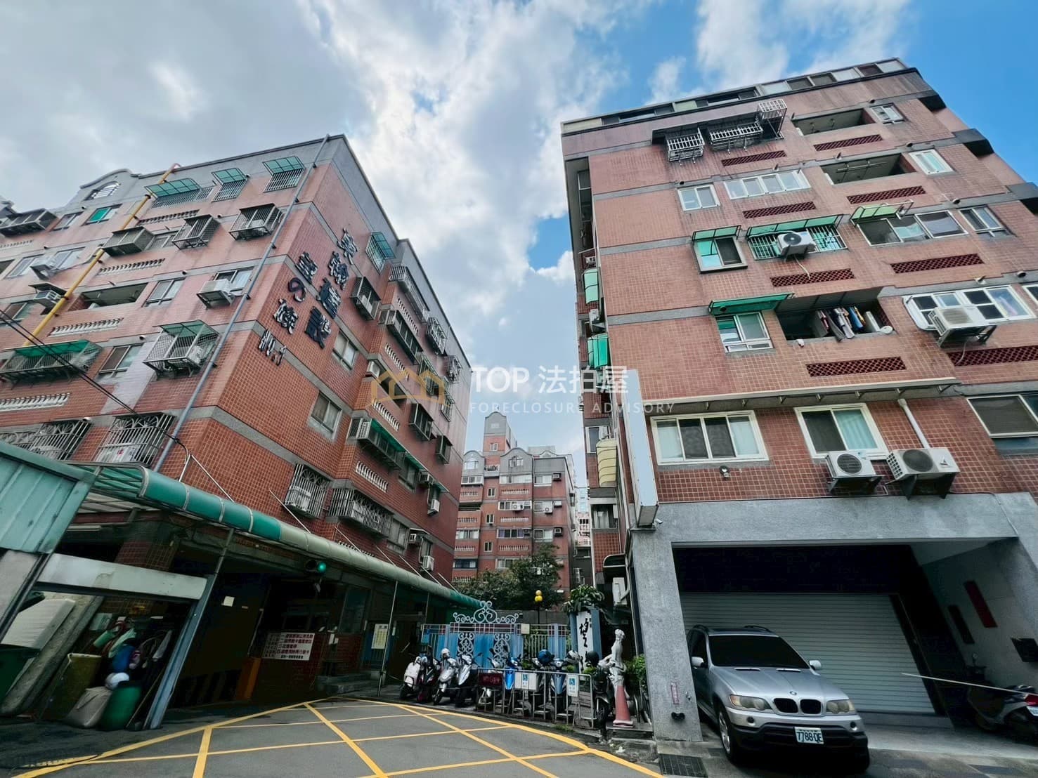 台中市南區大慶街二段15巷15號2樓之3｜望族一期｜收租電梯套房｜第 1 張｜TOP法拍屋