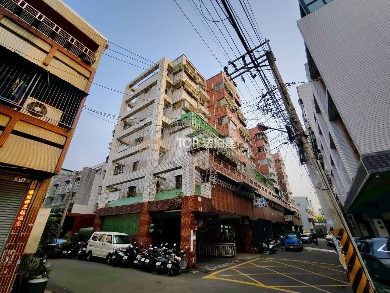 台中市太平區東村六街22巷37號3樓之9｜青青校樹｜邊間電梯三房｜第 1 張｜TOP法拍屋