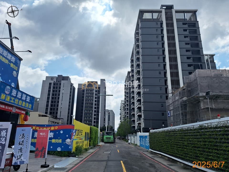 台中市北屯區敦富三街76號12樓之2｜水沐青華｜高樓層三房平車｜第 1 張｜TOP法拍屋