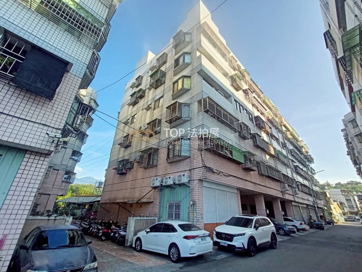 台中市東勢區聚福街22巷3號五樓之3｜次頂樓電梯三房｜第 1 張｜TOP法拍屋