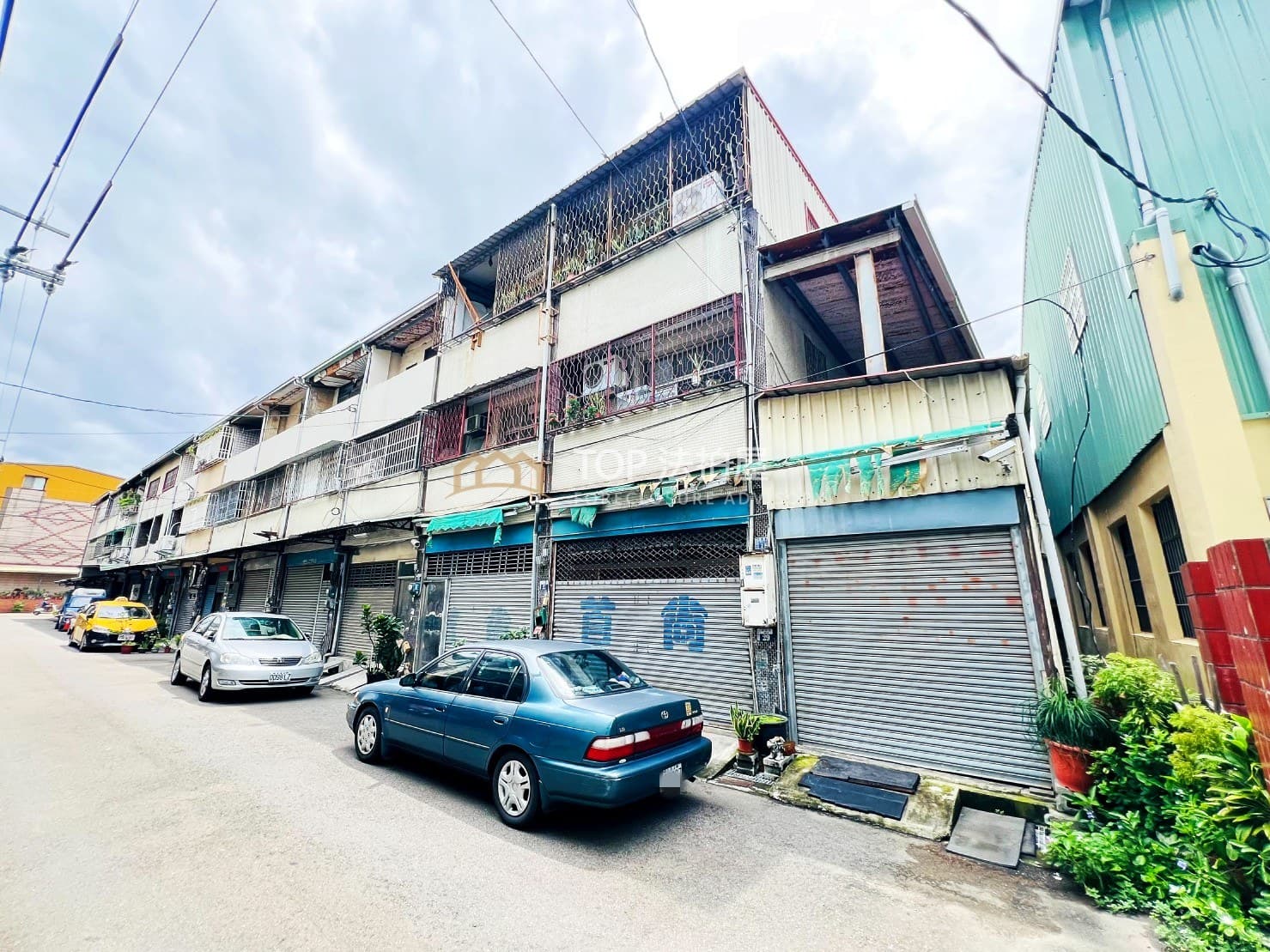 台中市霧峰區錦州路463巷27號|大地坪邊間雙透天|第 1 張|TOP法拍屋