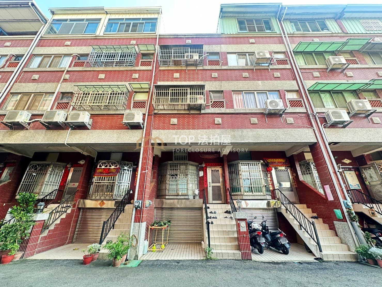 台中市大雅區大林路140巷52之2弄17號|春風小鎮|三樓車庫透天|第 1 張|TOP法拍屋