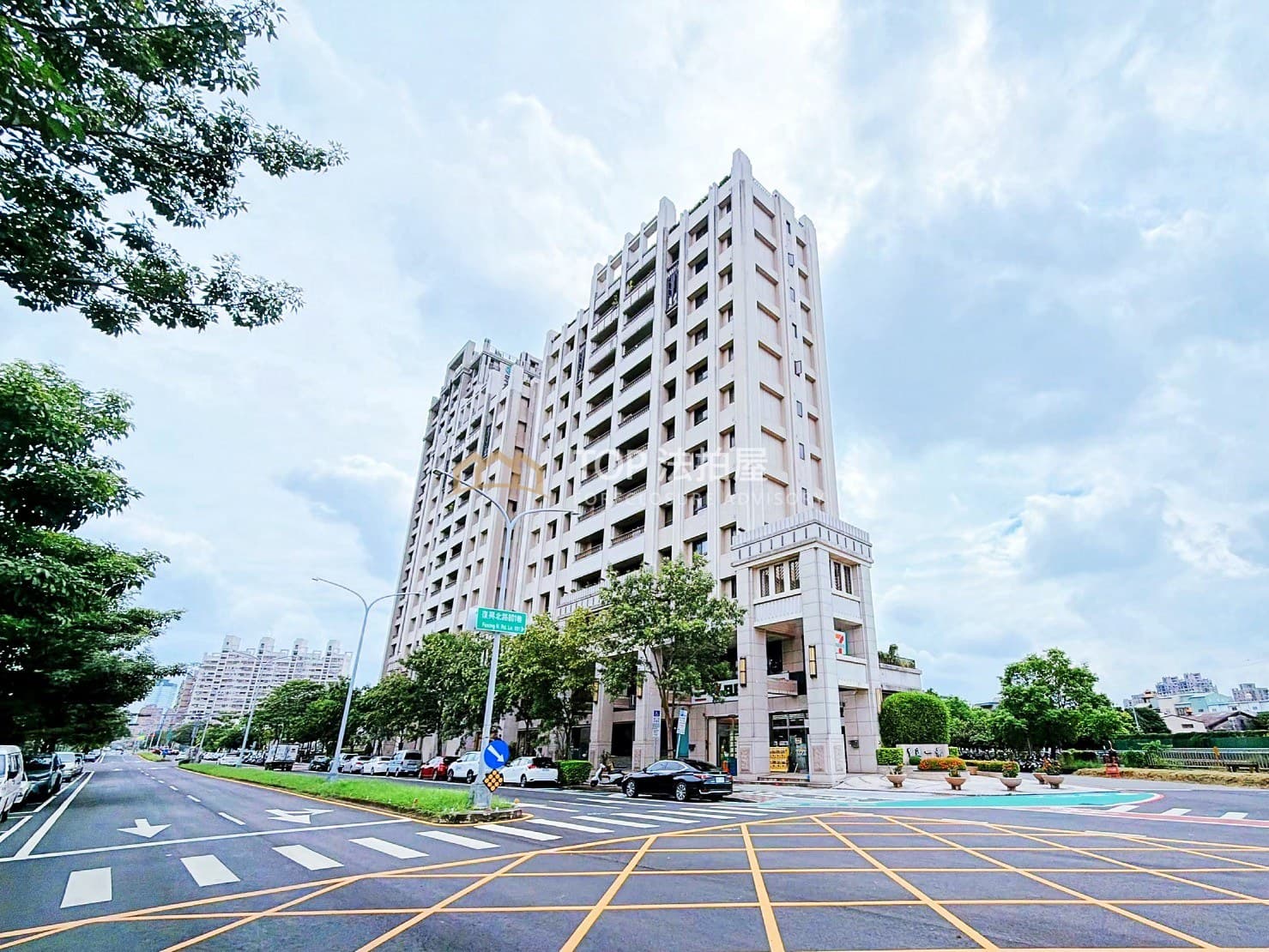 台中市南區復興北路787號10樓之3|寶運一景|次頂樓三房平車|第 1 張|TOP法拍屋