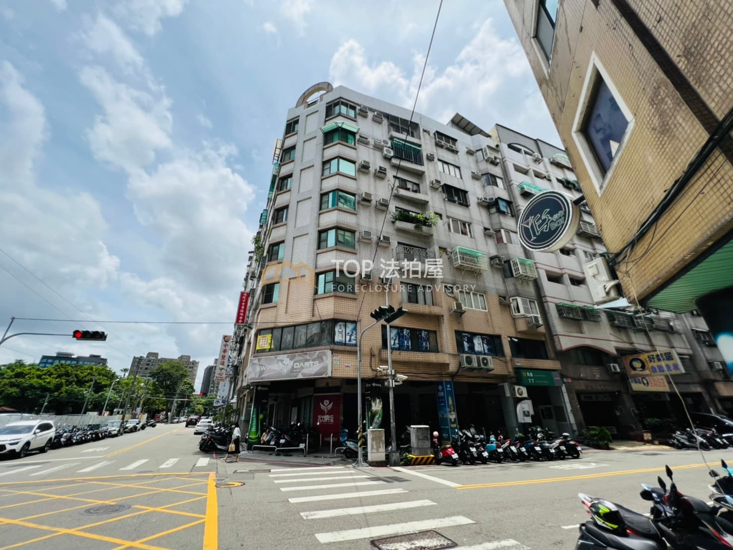 台中市西屯區河南路二段301巷16號|歐堡華廈|百坪三角窗樓店|第 1 張|TOP法拍屋