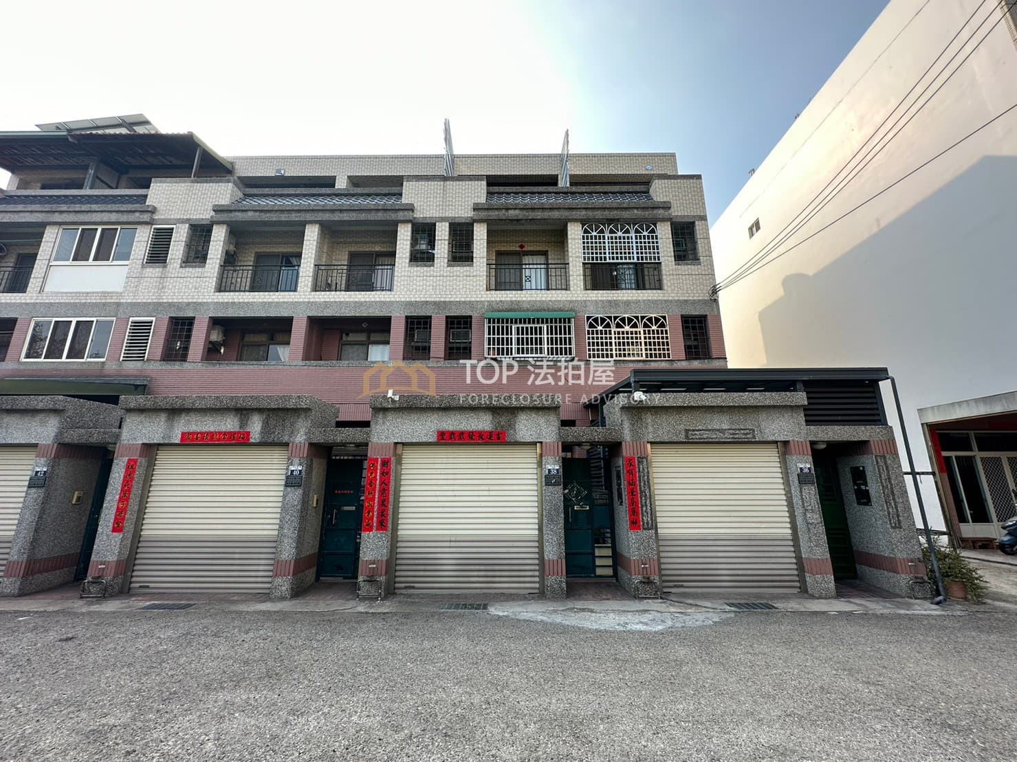 台中市龍井區中山二路1段43巷38號|前院車庫四樓別墅|第 1 張|TOP法拍屋