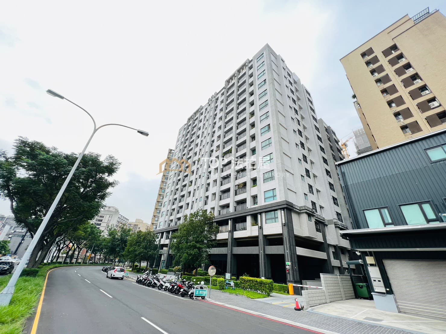 台中市北屯區松竹五路二段179號3樓之2|文華硯|邊間三房平面車位|第 1 張|TOP法拍屋