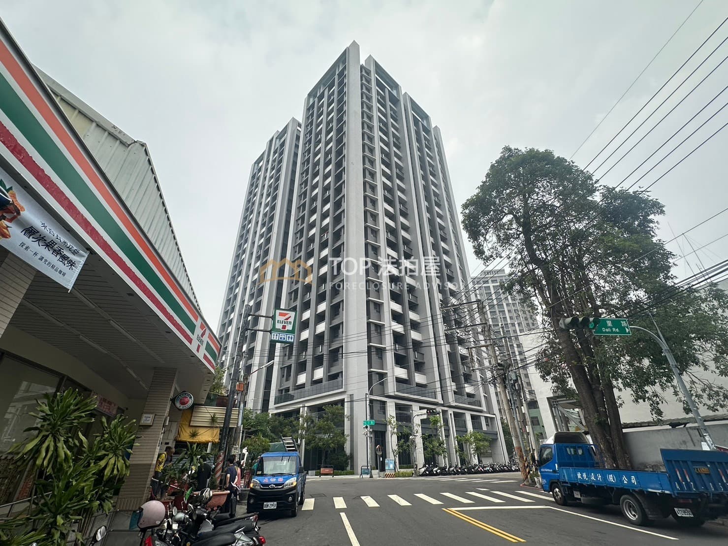 台中市大里區大里路320號19樓之1|親家愛家|高樓層三房平車|第 1 張|TOP法拍屋