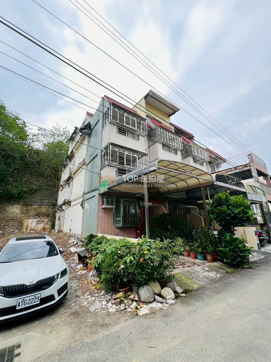台中市霧峰區中正路176巷25弄26號|前院停車邊間透天|第 1 張|TOP法拍屋