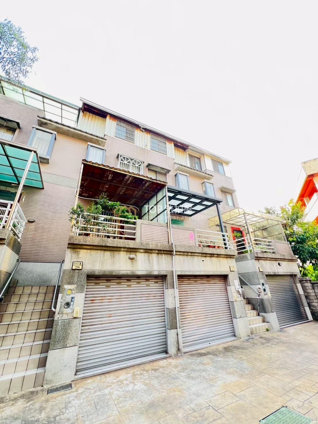 台中市沙鹿區鎮南路二段191巷26號|四樓社區別墅|第 1 張|TOP法拍屋
