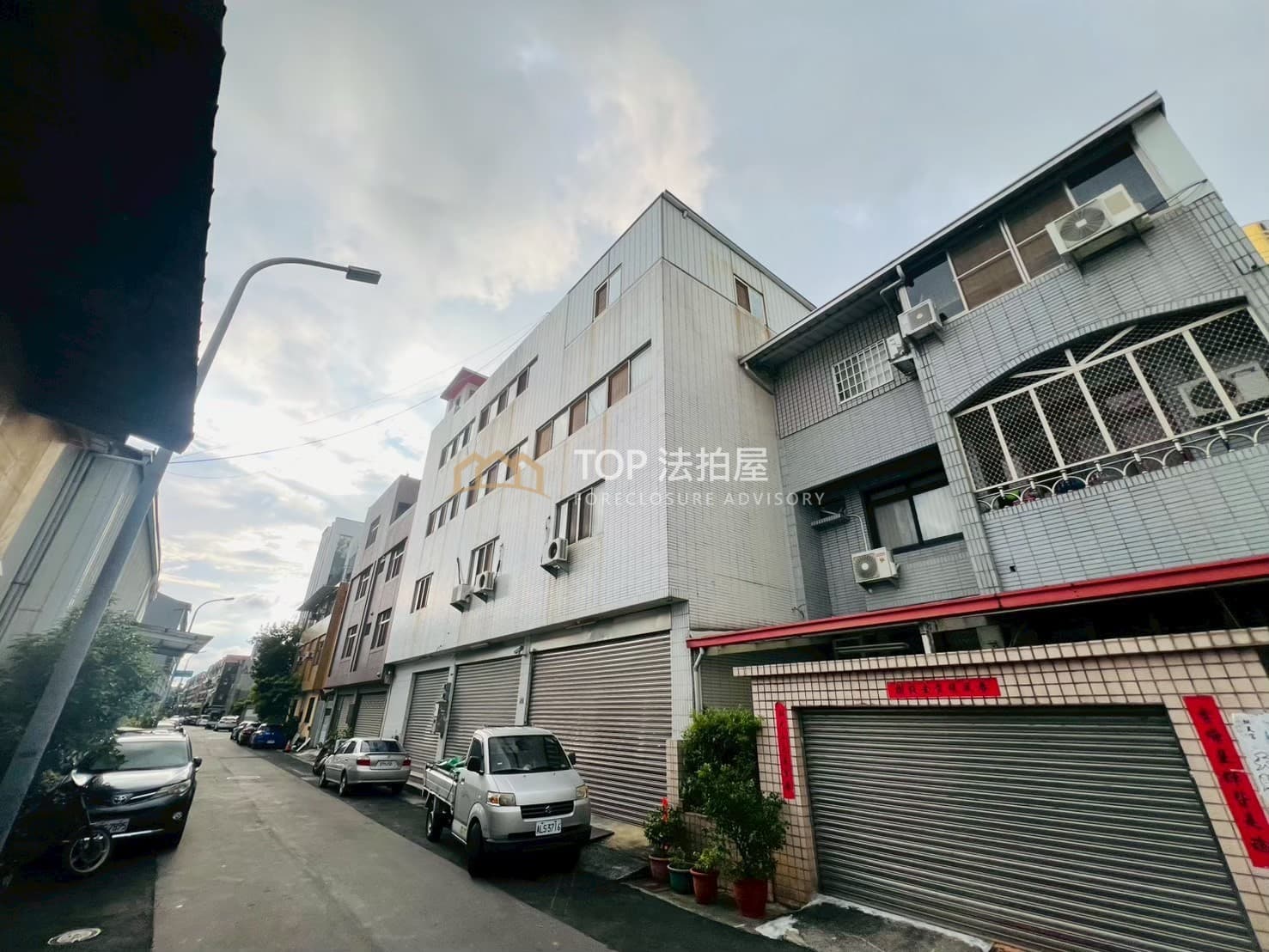 台中市北屯區崇德路三段317巷30號|大地坪大面寬電梯透天|第 1 張|TOP法拍屋