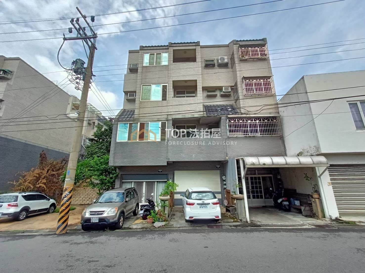 台中市沙鹿區六路十街41號|前院停車邊間透天|第 1 張|TOP法拍屋