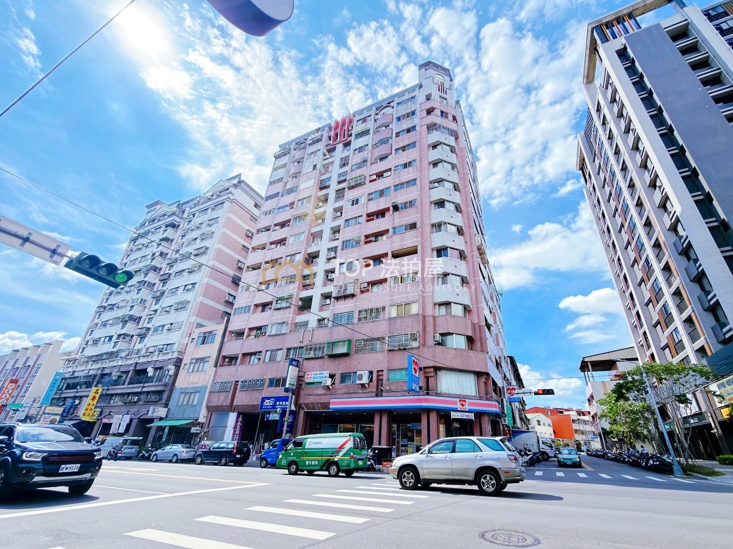 台中市北屯區三光一街1號十三樓之1|魯班傳家|次頂樓邊間二房|第 1 張|TOP法拍屋