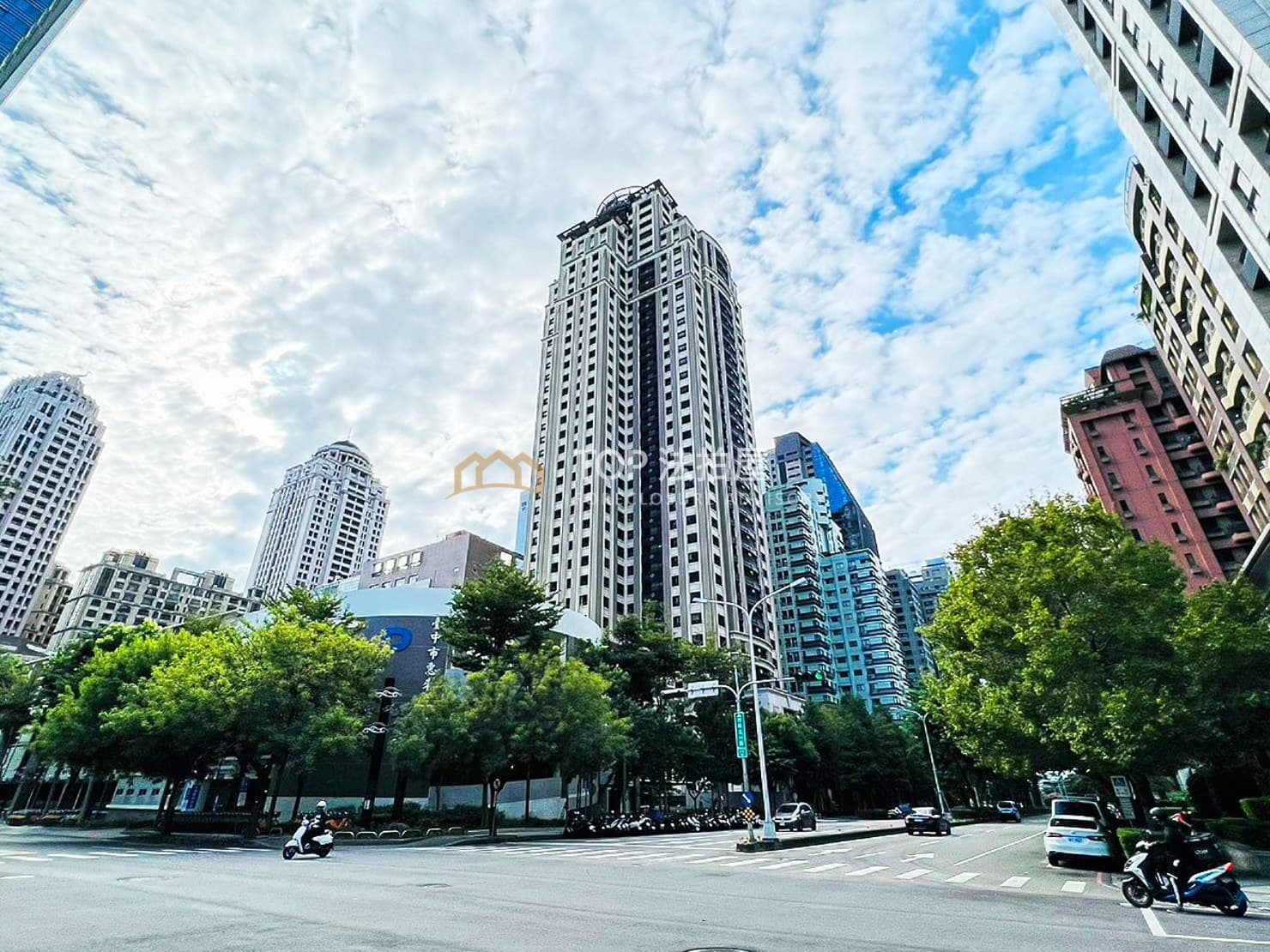 台中市西屯區市政北一路265號二十九樓之7|親家雲硯|高樓層三房三車位|第 1 張|TOP法拍屋
