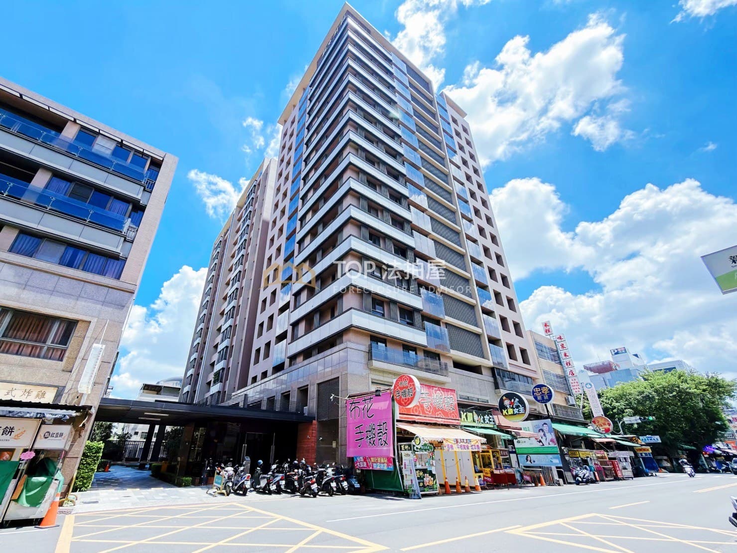 台中市南區忠孝路149之1號六樓之5|親家新觀|邊間四房附平車|第 1 張|TOP法拍屋